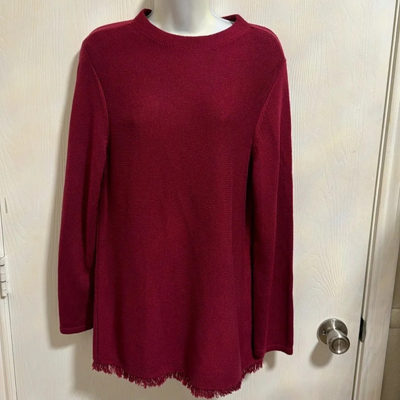 Chico’s Women’s Size 2 Maroon Colored Soft Long‎ Sleeved Sweater Warm Winter - Picture 1 of 8